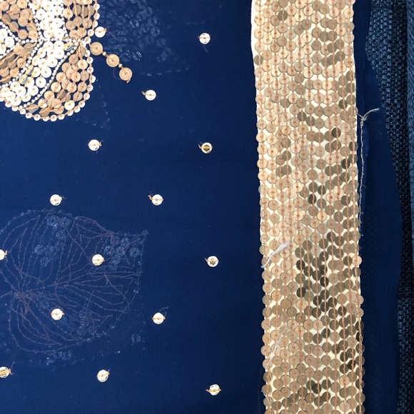 Midnight Blue and Gold sequenced Bollywood Indian Saree - Picture 5 of 7